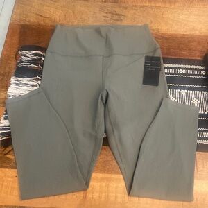 NWT 90 degree ribbed leggings